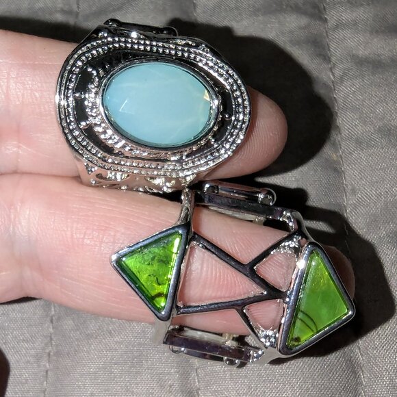 $3 with Bundle ~ Mixed Lot of NWOT Stretch Rings 5425 - Picture 3 of 5